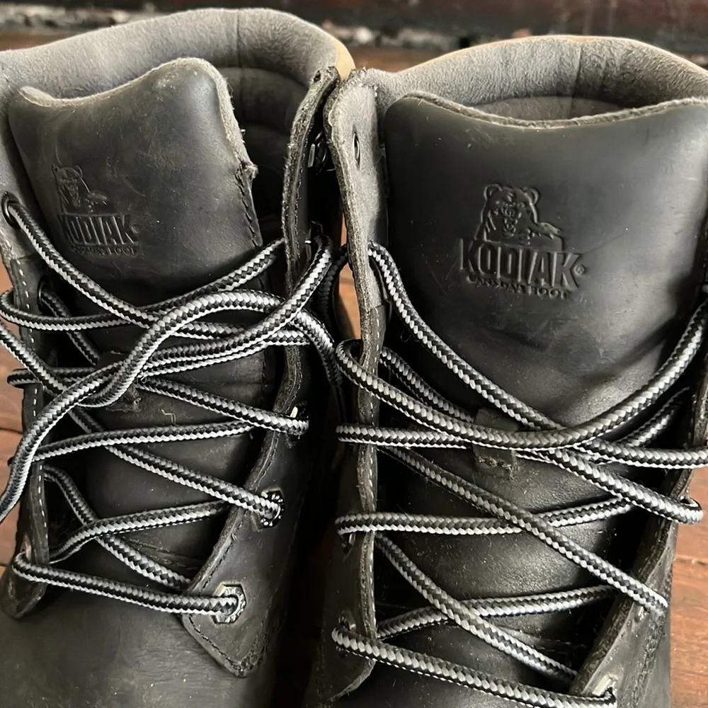 Kodiak black leather waterproof hiking boots men’s 8.5